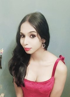 Shemale Roshni - Transsexual escort in Bangalore Photo 1 of 6