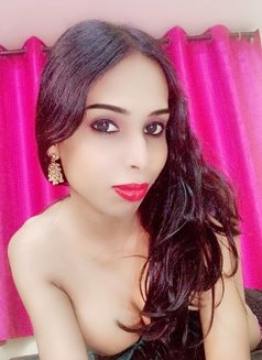 Shemale Roshni - Transsexual escort in Bangalore Photo 3 of 6