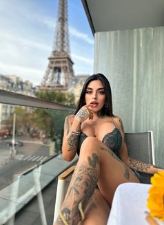 Dolly - escort in Dubai Photo 15 of 15
