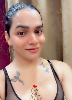 Dolly for real meet & online fun - Acompañantes transexual in Lucknow Photo 21 of 21