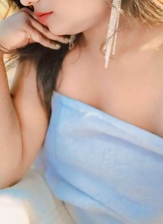 Dolly - escort in Noida Photo 4 of 5