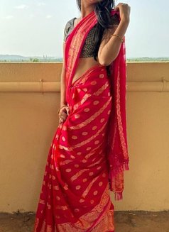 Dolly - escort in Vadodara Photo 4 of 5