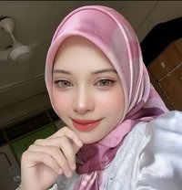 Dolly - escort in Singapore