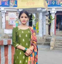 Dolly real meet & cam service - escort in Bangalore