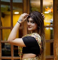 Dolly - escort in Pune Photo 5 of 12