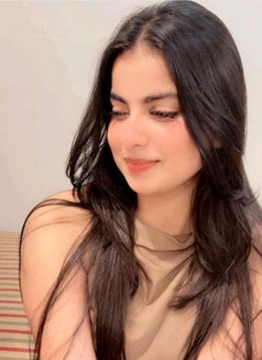 Dolly - escort in Pune Photo 7 of 12