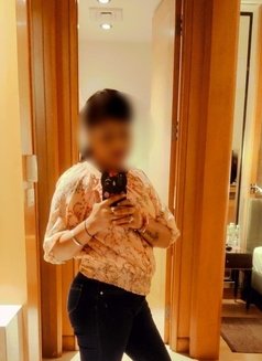 Dolly Saxena(connaught Place) - escort in New Delhi Photo 3 of 5