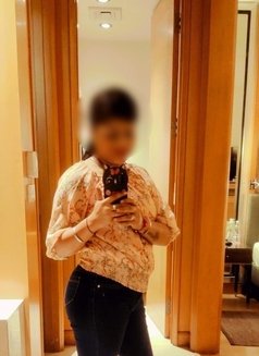 Dolly Saxena(connaught Place) - escort in New Delhi Photo 4 of 5