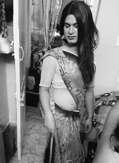 Dolly Shemale - Transsexual escort in Bangalore Photo 3 of 4