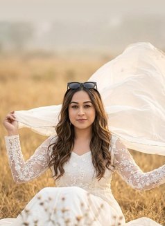 Dolly Singh independent (escort) 24/7 - escort in Chennai Photo 2 of 7