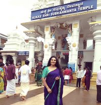 Dollybaby - Transsexual escort in Hyderabad