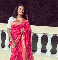 Dollybaby - Transsexual escort in Hyderabad