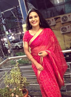 Dollybaby - Transsexual escort in Hyderabad Photo 19 of 20