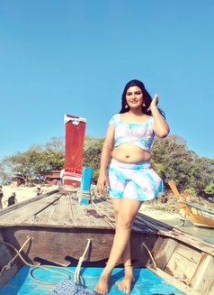 Dollybaby - Transsexual escort in Hyderabad Photo 6 of 16