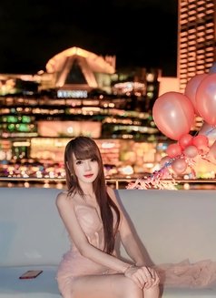 Celine - escort in Taipei Photo 3 of 21