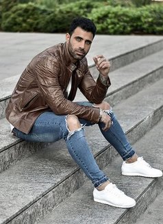Dom Dom Straıght 22 Cm Here - Acompañantes masculino in Hong Kong Photo 3 of 6