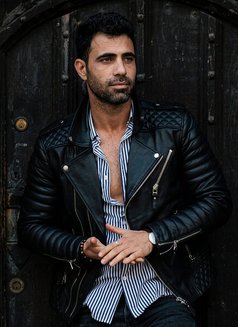 Dom Dom Straıght 22 Cm Here - Acompañantes masculino in Hong Kong Photo 4 of 6