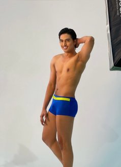 Dom - Acompañantes masculino in Hong Kong Photo 2 of 7