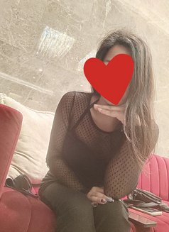 Hot misstres vedii with7.5real n cam - Acompañantes transexual in New Delhi Photo 16 of 23