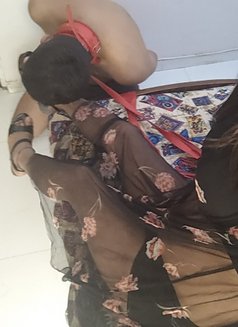 Hot misstres vedii with7.5real n cam - Acompañantes transexual in New Delhi Photo 20 of 23