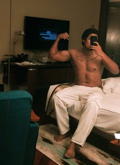 Dom Ranav - Acompañantes masculino in New Delhi Photo 4 of 6
