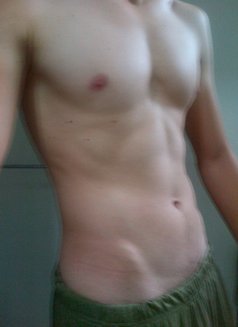 Dom Z - Acompañantes masculino in Cairo Photo 1 of 3
