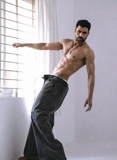 Domdom 22 Cm Hugo Here - Acompañantes masculino in Manila Photo 3 of 5
