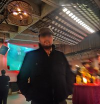 Domebull - Male escort in Mumbai