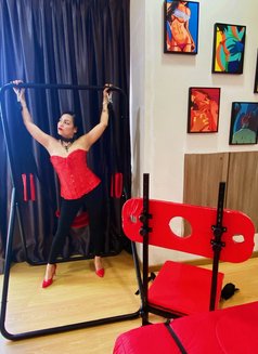 Domina Cleo,The Real ProDomme Dominatrix - Dominadora in Da Nang Photo 22 of 23