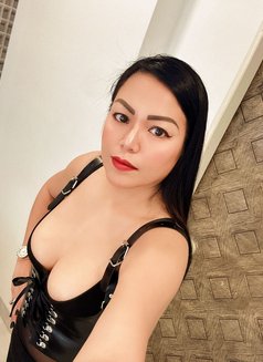 Domina Cleo,The Real ProDomme Dominatrix - dominatrix in Singapore Photo 8 of 13