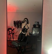 Domina Cora - dominatrix in Amsterdam