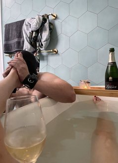 Domina Cora Verified - Dominadora in Barcelona Photo 4 of 11