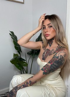 Domina Dia - dominatrix in Riga Photo 8 of 12