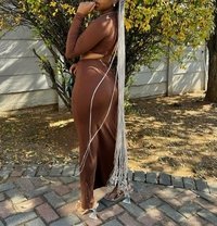 Domina Rita - Dominadora in Nairobi