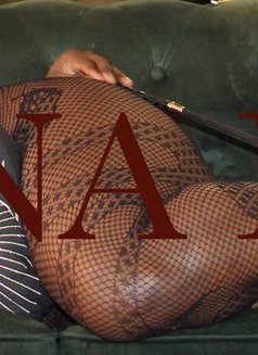 Domina Rubra - dominatrix in Toronto Photo 8 of 16