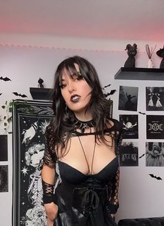 Domina Shey - dominatrix in Bucharest Photo 6 of 10