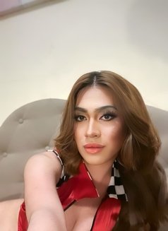 Dominant aisha - Transsexual escort in Manila Photo 7 of 10