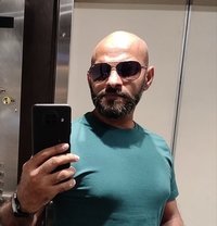 9" Army BBC, Sex Coach, Cuddle Therapist - Male escort in New Delhi