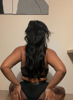 Dominant Brazilian girlfriend in Busines - escort in Dubai Photo 7 of 11