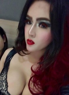 Dominant Mistress Ts Kisses - Transsexual escort in Hong Kong Photo 1 of 27