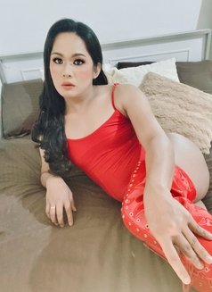 Dominant Queen Bella TS 🇸🇽 - Transsexual escort in Abu Dhabi Photo 18 of 19