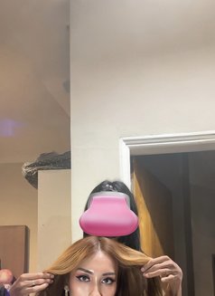 Mistress Laura - Transsexual escort in Bali Photo 25 of 30