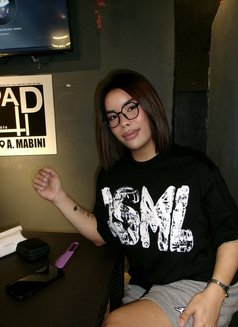 DominantxSheena - Transsexual escort in Manila Photo 11 of 12