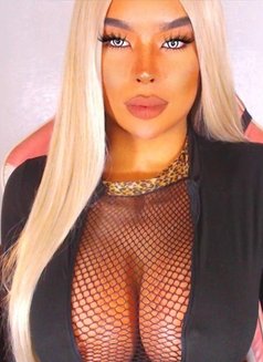 DominantxSheena - Transsexual escort in Hong Kong Photo 11 of 12