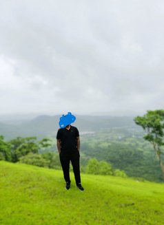 Dominat Bull Here for Cuks & Ladies - Male escort in Navi Mumbai Photo 1 of 4