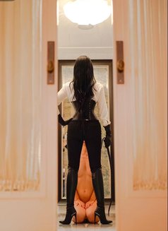 BONDAGE/ DOMINATION/INCALL/ OUTCALL - dominatrix in Dubai Photo 3 of 6