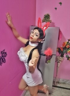 Pink lips tina - Transsexual dominatrix in Kolkata Photo 19 of 27