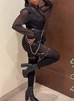 Dominatrix Leana - dominatrix in Nairobi Photo 1 of 2