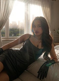 Dominatrix Mistress Lucifera Morningstar - dominatrix in Bali Photo 4 of 6