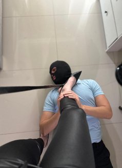 Dominatrix - Dominadora in Dubai Photo 4 of 6